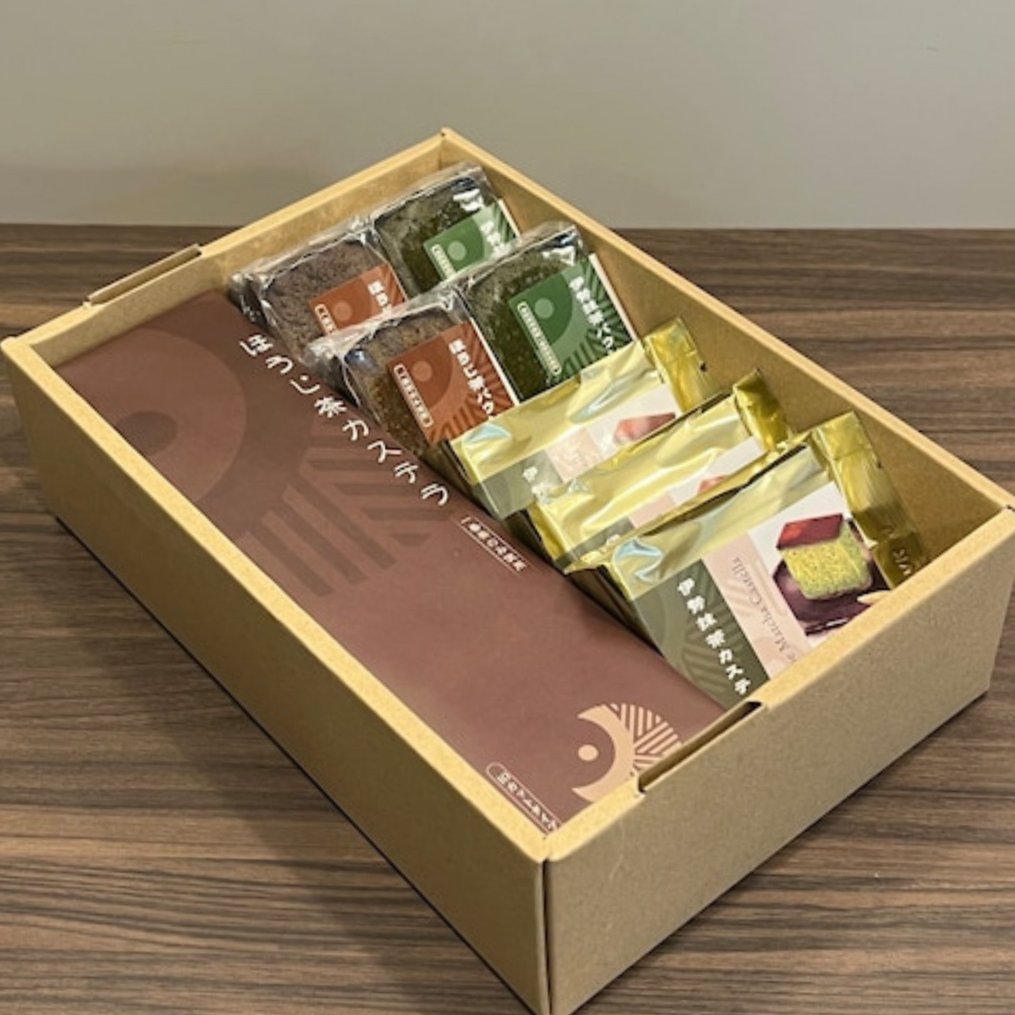 【ギフト】ほうじ茶カステラ1本&パウンドケーキ4個&抹茶カステラ1カット3個 | 伊勢抹茶 ISE MATCHA CAFE 三重 鈴鹿