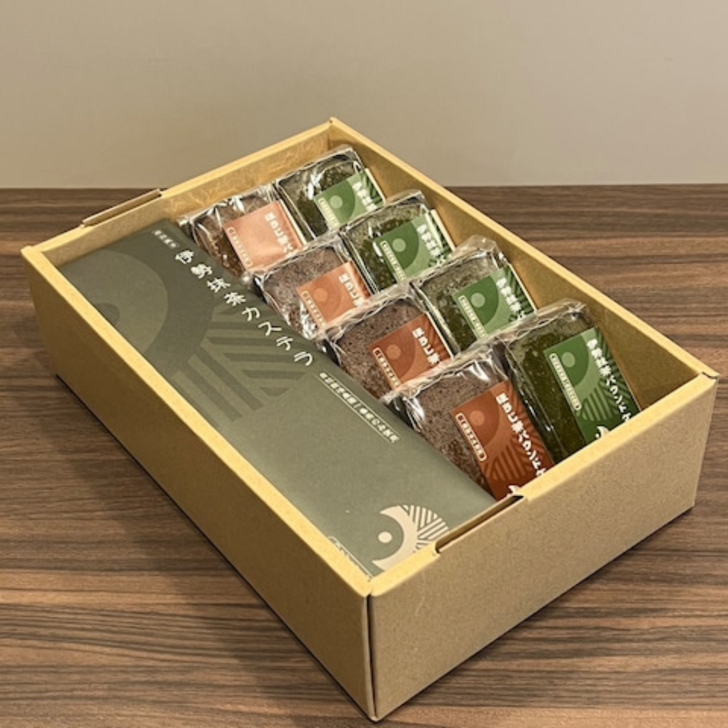 【ギフト】抹茶 / ほうじ茶 から選べる カステラ1本 & パウンドケーキ8個 | 伊勢抹茶 ISE MATCHA CAFE 三重 鈴鹿