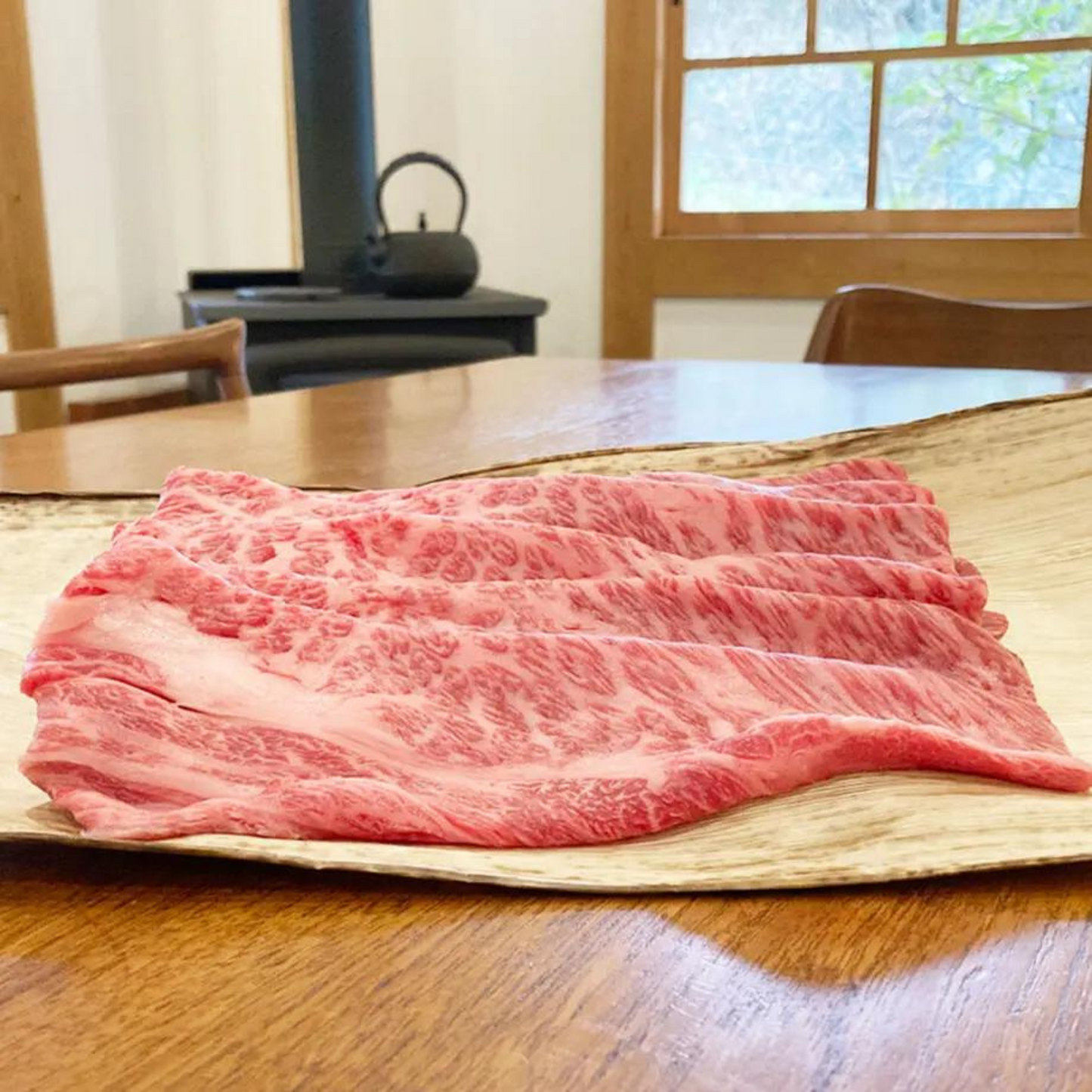【高級】贈り物に最適◎ 上質な赤身と美しい霜降り 三重ブランド牛 特産松阪牛 上すき焼き【2人前】300g | 松本畜産 三重 松阪 松阪牛