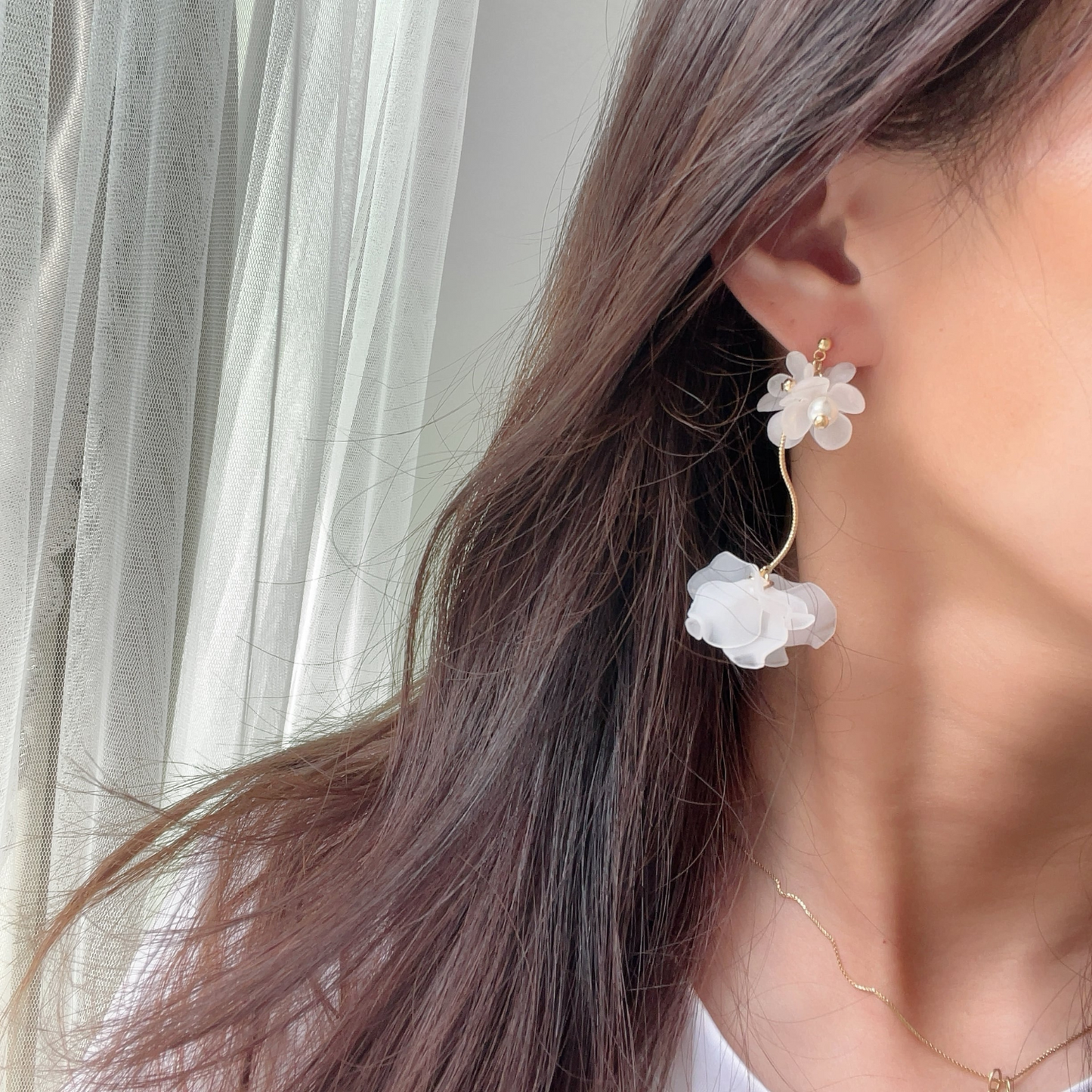 人気 上品 大ぶり 可愛い 花 アレルギー対応 ピアス/イヤリング『 Elie 』（エリー）|JASMINE ハンドメイドアクセサリー 三重