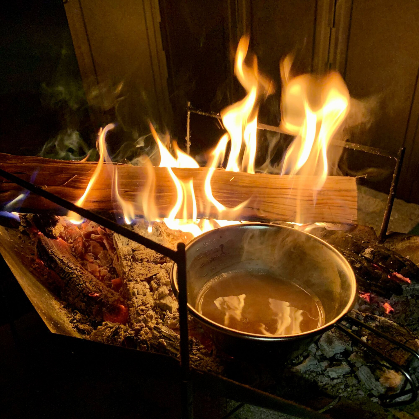 アウトドア必須ギア！ 直火OK！ 沸かす・焼く・煮る・飲む 全て可能！ ロッキンシェラ | 三重県鈴鹿発のガレージブランド ROCKKNOLL ロックノル 三重 鈴鹿